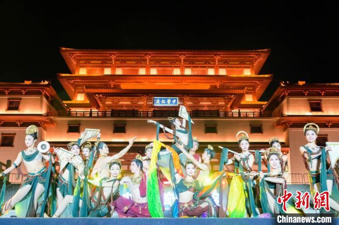 “五一”河南南阳“艾草奇妙游”开启 沉浸式体验中医文化盛宴